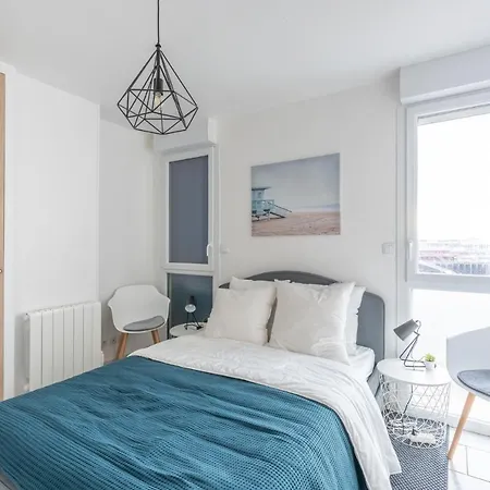 Vue Port, Proche Centre / بولون-سور-مير